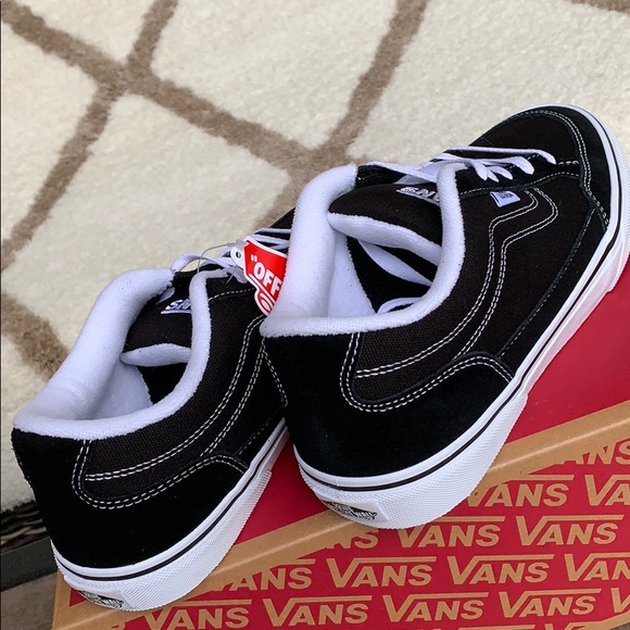 ••VANS BEARCAT BLACK/WHITE WMNS - Picture 11 of 16